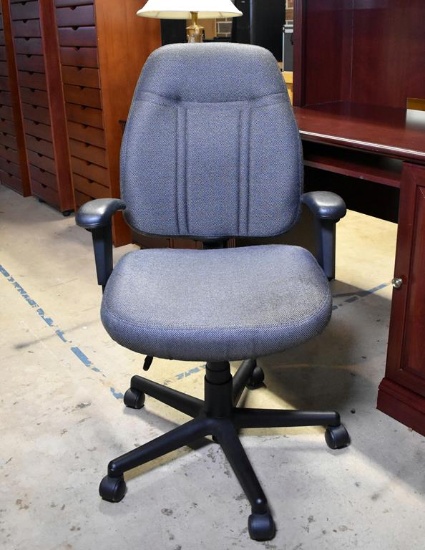 Staples Grey & Black Upholstered Workstation Rolling Task Chair