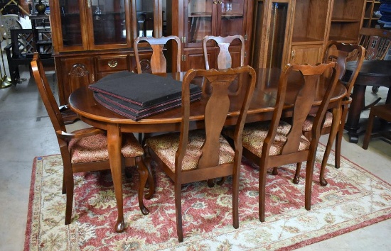 Vintage Queen Anne Style Cherry Dining Table with Extension Leaf