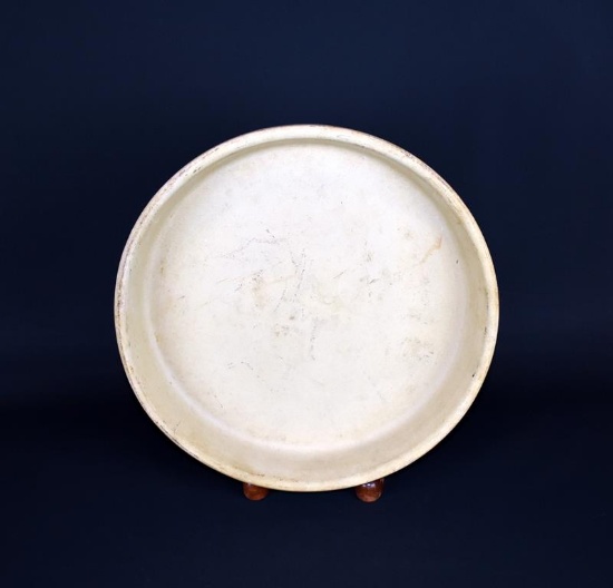 The Pampered Chef, Ltd Family Heritage Collection 11” Round Stoneware Baking Dish