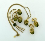 Sarah Coventry Peridot Colored Glass Demi-Parure Set: Necklace, Pin and Earrings