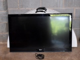 LG 42 Inch HDTV (Model 42CS560) (No Remote)