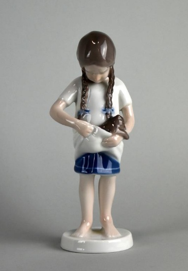 B&G Girl Cradling Kitten 6.5” Figurine, Denmark