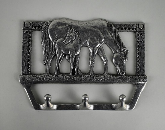 Metal Mare with Foal Horse Multi-Hook for Wall Mount