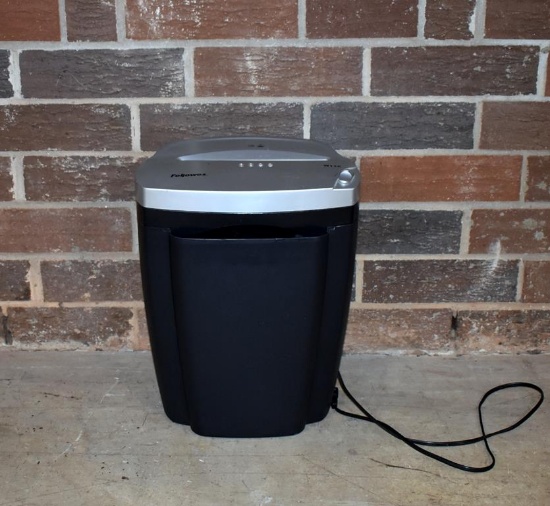 Fellowes Paper Shredder Model W11C