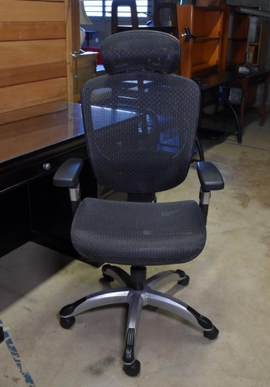 Contemporary Office / Workstation / Desk Chair with Mesh Back, Seat & Headrest