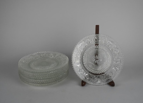 Set of Eight Pretty Duncan & Miller Clear Sandwich Glass Luncheon Plates