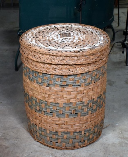 Woven Rattan Lidded Laundry Basket