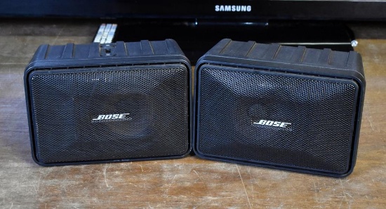 Pair of Bose Black Model 101 Music Monitor Speakers, 60 W  4 Ohms