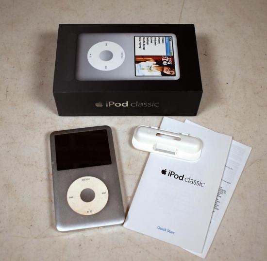 iPod Classic 80 GB with Box and Document