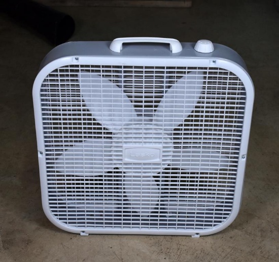 Lasko 3-Speed Box Fan