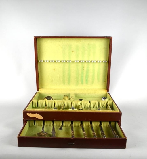 William Rogers Silver Plate 46 Piece Flatware Set