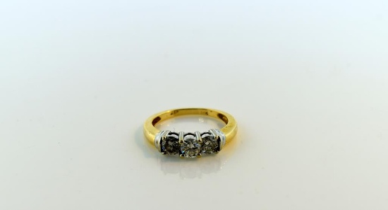 Three Round Cut Diamond (1 Carat) and 14K Gold Ring, Size 7.25