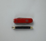 Lot of Two Small Pocket Knives: Hoffritz & Other German