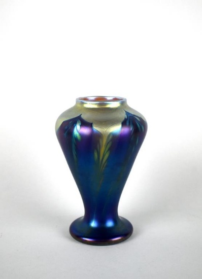 Orient & Flume 6.5” Blue Iridescent Glass Vase 1976 A 103, USA