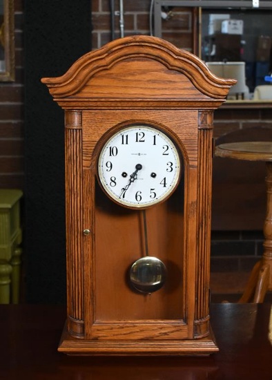 Howard Miller Oak Case Key Wind Shelf Clock Model 613-641 with Hour Strike, USA