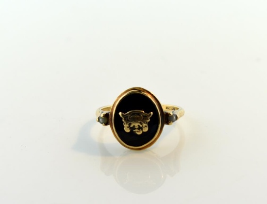 10K Gold, Black Onyx and Seed Pearl Jaguar Ring, Size 7.25