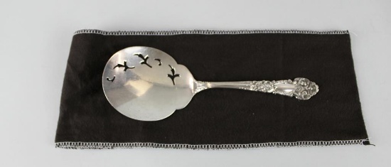 Reed & Barton “French Renaissance” Sterling Silver Tomato Server with Silver Cloth