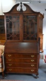 Vintage Governor Winthrop Chippendale Style Mahogany Secretary and Hutch, 20th C.