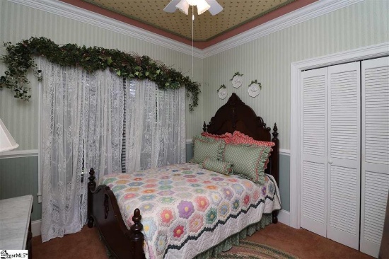 Antique Victorian Walnut Full Size Bed
