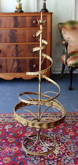 Gilt Metal Small Photograph or Ornament Tree