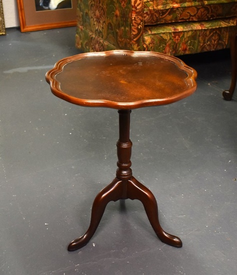 Queen Anne Mahogany Piecrust Tilt-Top Tea or Candle Stand, Snake Feet