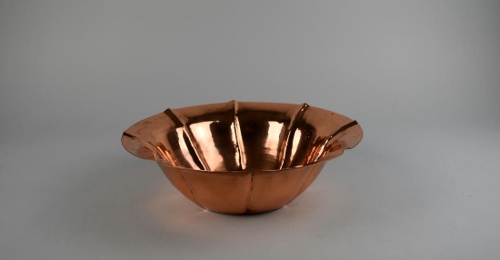 Vintage Arrow Metal Arts and Crafts Handcrafted Scalloped Copper Bowl