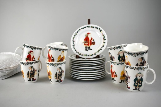 Colonial Williamsburg Hand Decorated 22 Piece Santa Claus Snack Set