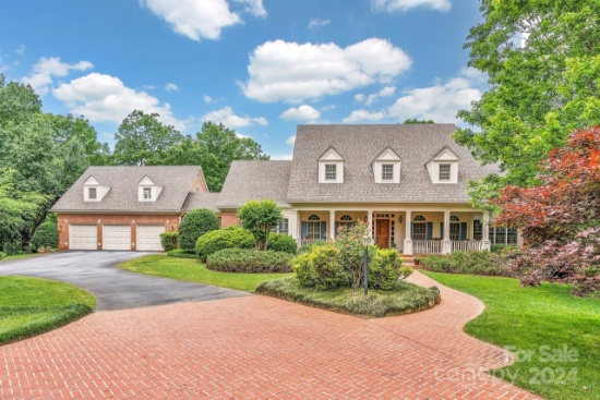 Photos of the Personal Property in Home at 840 Fox Run Lane, Tryon, NC (DO NOT BID ON THIS LOT)