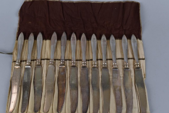 Set of 12 Towle Lafayette Sterling Silver Handle Dinner Knives with Silver Clothes