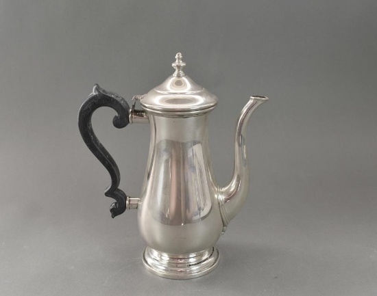 Lunt Silversmiths Sterling Silver Paul Revere Reproduction Teapot