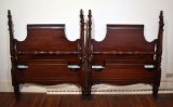 Pair of Vintage Sheraton Style Mahogany Reeded Four Poster Twin Beds