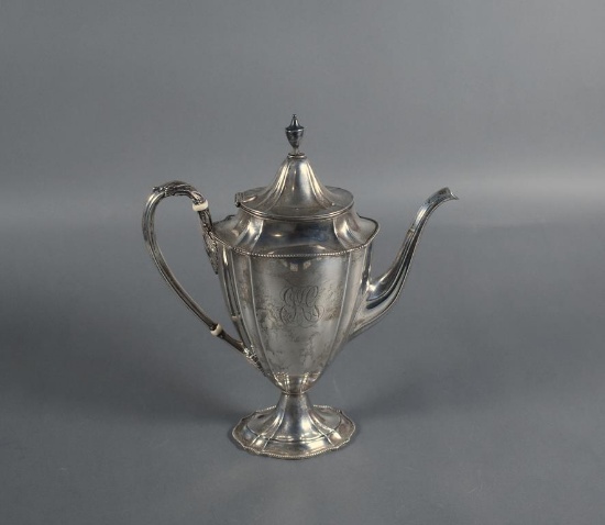 An Antique Gorham 1.5 Pint Sterling Silver Teapot