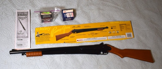 A Daisy Model 25 Pump BB Gun with Operators Manual & Two Cartons of Copperhead / Daisy BBs