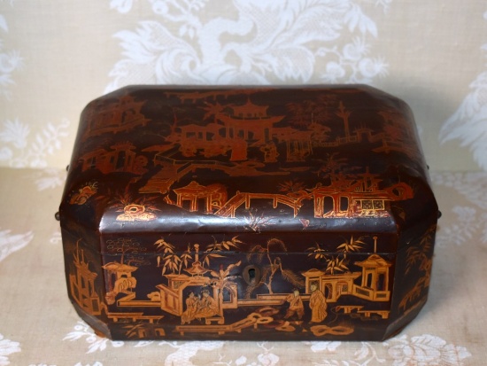19th Century Chinese Export Lacquered Sewing Box