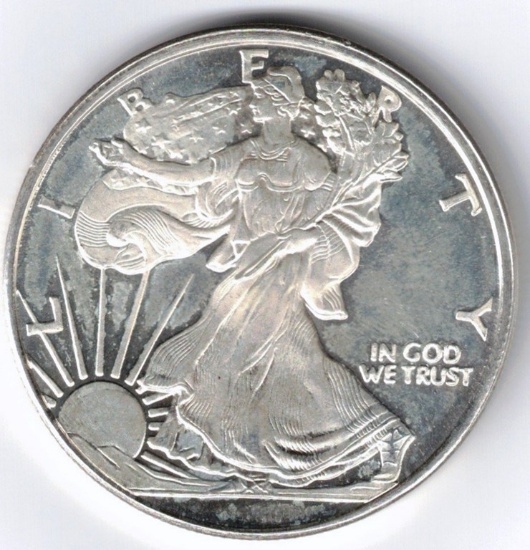 A 1 Ounce Fine Silver Medallion Round, American Eagle Motif Copy
