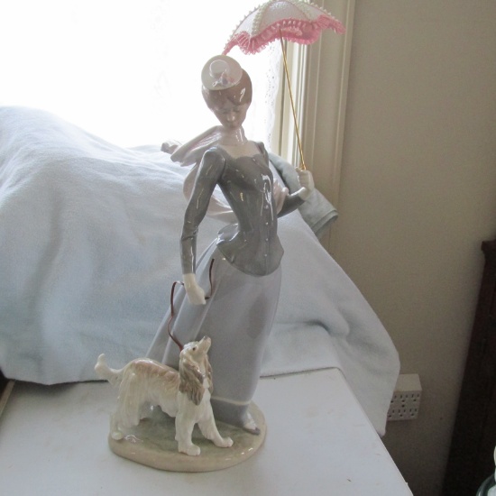 Llardo Figurine