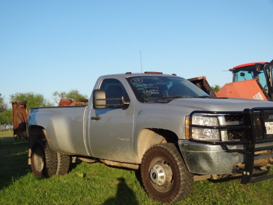 2013 Chevrolet 3500 HD Silverado LS 4x4 Dually Pickup