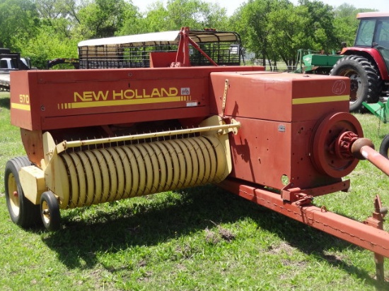 New Holland 570 Wire Tie Square Hay Baler