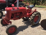 Farmall 800 Cub Tractor