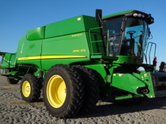 John Deere 9770 STS 4WD Combine