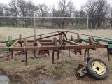 John Deere 1610, 3pt, 14 Shank Chisel Plow