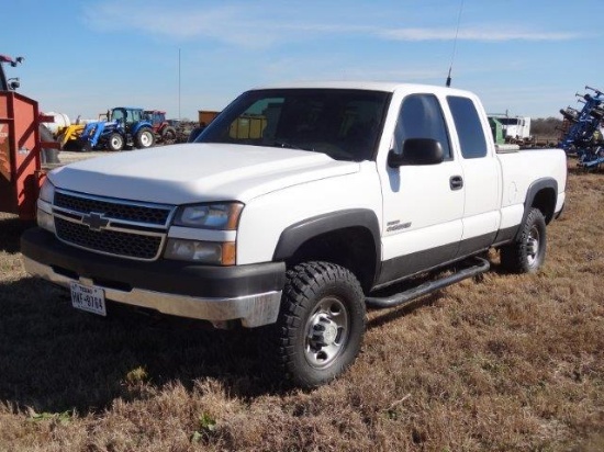2005 Chevrolet 2500 Heavy Duty, 4wd, Ext Cab, Short Bed