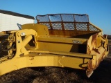 John Deere 1812 C Dirt Scraper