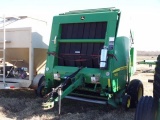 John Deere 568 Round Baler
