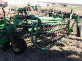 John Deere 700 Hydraulic Folding Twin Rake