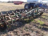 John Deere 1010, 3pt Field Cultivator