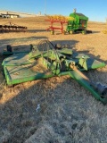 John Deere 1008 Pull-Type, 10ft Shredder