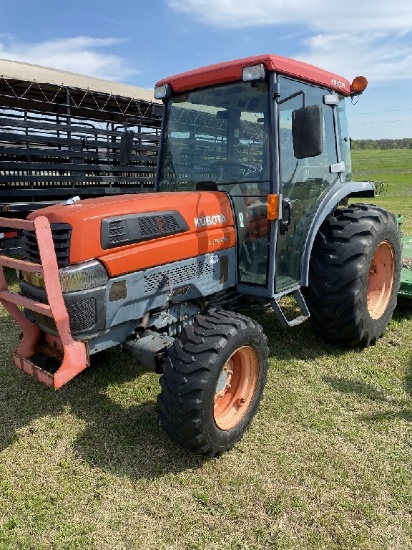 Kubota L5030 HSTC, Cab & Air Tractor