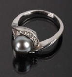 14k White Gold Tahitian Blue Pearl & Diamond Ring