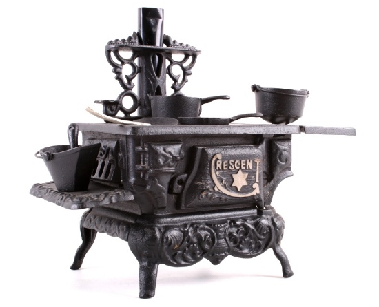 Crescent Salesman Sample Cast Iron Stove